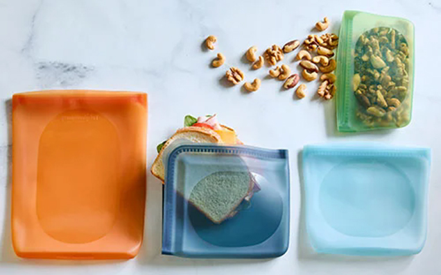 Multi-Size Zipper Seal Snack Bags for Versatile Use